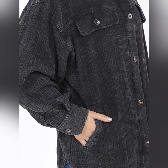 BiBi  Button Up Washed Shirt Shacket With Pockets in Ash Wash Black - Picture 8 of 8